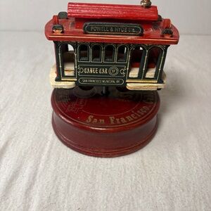 Vtg San Francisco Cable Car Trolley Turntable Music Box "I Left my heart" WORKS